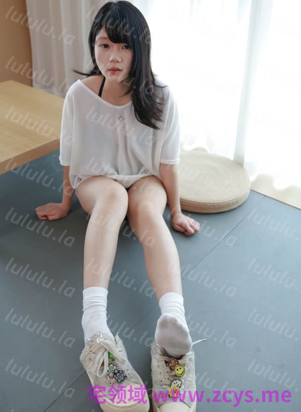 IMZSOCK爱美足 – 瀚瀚 – 性感热裤棉袜裸足 【212P1V1.2G】 预览图 3