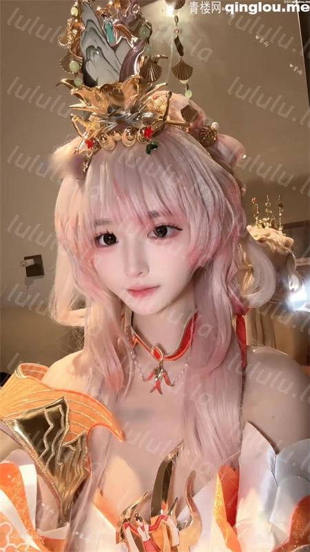 季雨(东京雨)-抖音80W粉的网红博主高颜值次元萝莉掰逼自慰坐插假鸡鸡大尺度定制[11V/717M] 预览图 2