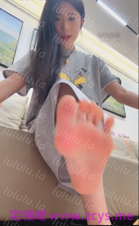 玩物直播芭妮s-260511 红绿灯滚过来被裸足榨到再也硬不起来【1V】【555MB百度云】 预览图 4