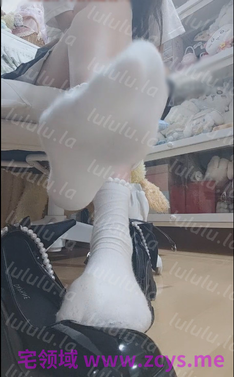 玩物直播yukis雪-260511 atm场对着小皮鞋祖宗无脑上供【1V】【345MB百度云】 预览图 3