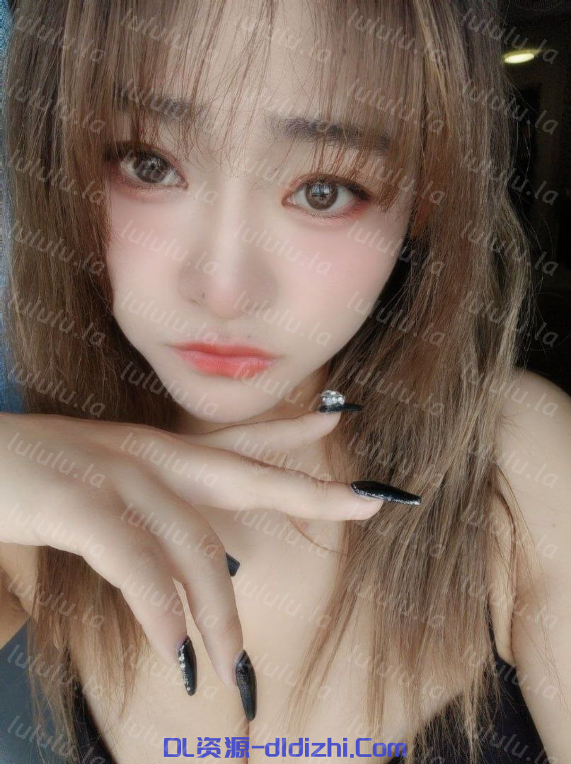 高顔值美少女 喜歡記錄自己與被客人啪啪視頻洩密流出 116.1MB 预览图 1