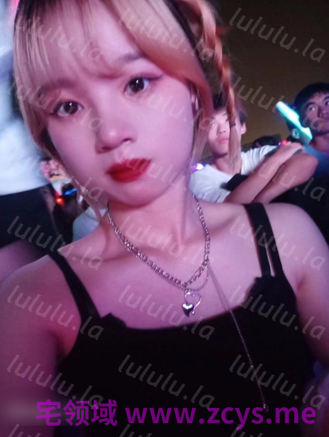 女大与导员性爱图影18v21p392m 预览图 1