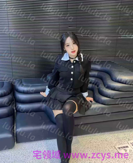 深圳超反差大学生甘愿做金主小母狗，女仆装玩口球露脸调教啪啪4v6p921m 预览图 2