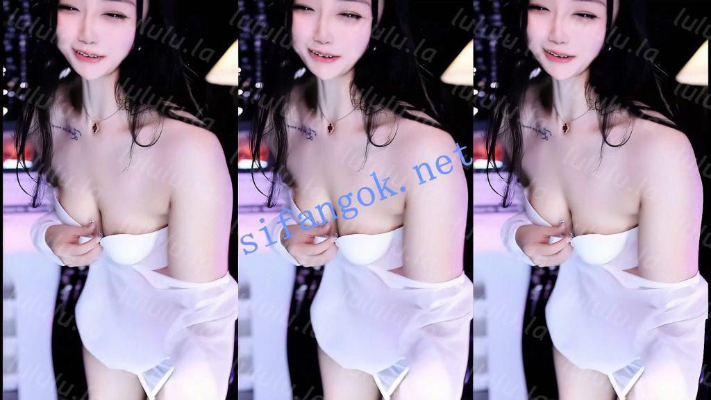 牛逼【小心心】热舞心儿 点舞不停漏奶子，平台最骚主播【6V】【634M】 预览图 31