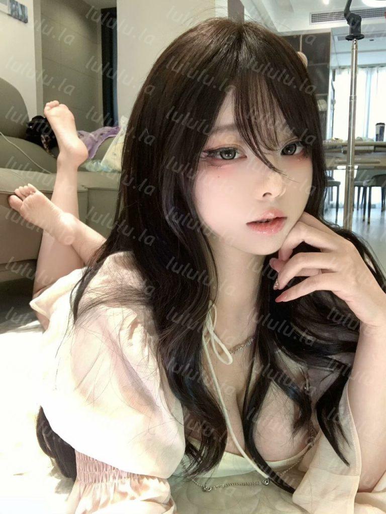 无情颖少 高颜值百万粉丝网红 纯欲脸 私拍写真【93P16V】【75M】 预览图 9