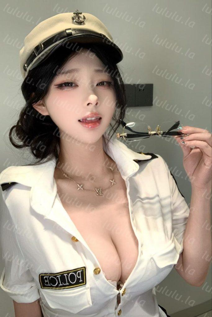 无情颖少 高颜值百万粉丝网红 纯欲脸 私拍写真【93P16V】【75M】 预览图 3
