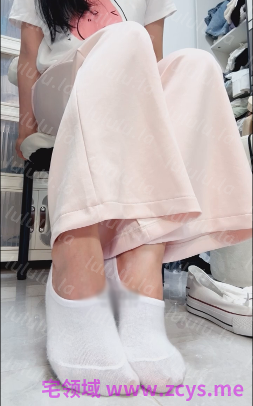 玩物直播痞颜莉妮蔻roya-260518 红绿灯船袜榨干【2V】【779MB百度云】 预览图 4