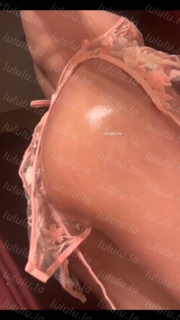 【重磅】推特超美白虎美妞【Litchi_sy】520门槛福利 超嫩【307P92V】【594M】 预览图 6