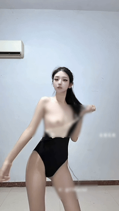 推特新晋福利姬 qiqi 全定制裸舞 高颜值超嫩顶B脱衣全裸舞【29V】【1.67G】 预览图 6