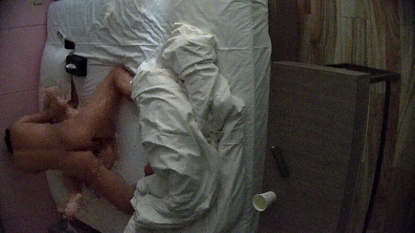 公寓酒店 6-15 少婦這如狼似虎的需求 真擔心男人扛不住 晚上早上各來兩炮 真是隻有累死的牛 沒有耕壞的地 2.53GB 预览图 3