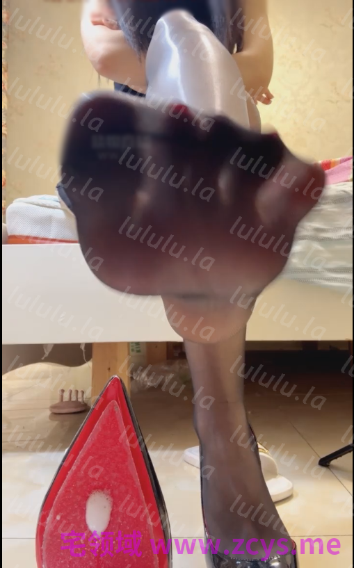 玩物直播白渝s-260521 cnm三字经爆骂红绿灯【2V】【512MB百度云】 预览图 4