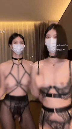 推特女神泡沫 绝对母犬 千元VIP裸舞 吃鸡高压力喷水 福利五【22V15P】【1.24G】 预览图 15