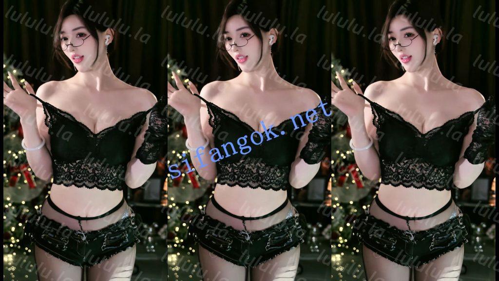 【VV星球】李慕婉 直播骚舞漏奶子2分钟 纯欲顶级颜值身材【8V】【1.27G】 预览图 18