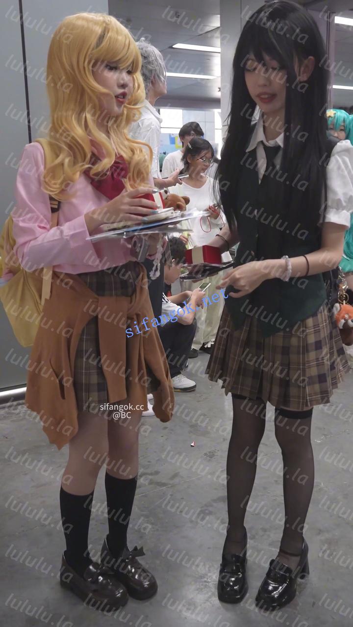 (BC-SSS-118)⭐柚子芽衣cos姐妹..半蹲被CD..一起蹲下露内裤给… 预览图 9