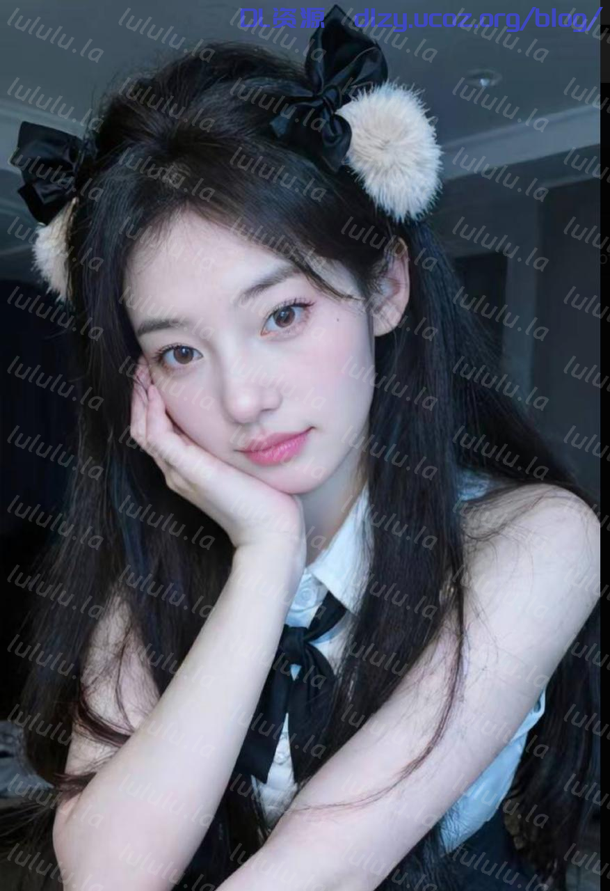 擦邊女王DY李晴雪，玩裸聊被錄屏洩密，又嫩又騷又敢玩 ，奶大腿長穴還粉 147.8MB