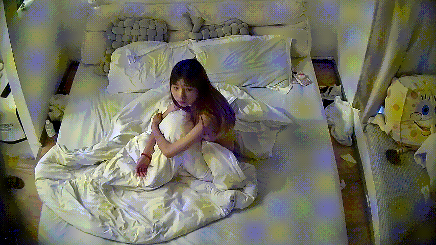 情趣酒店 6-23 很漂亮的小美女 又被一個胖子給操了 幾個小時裏連操了好幾次 喜歡把小美女放在上面頂 2.15GB 预览图 6