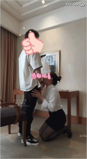 中年男之夢夜！「夢想鲨」巨乳紋身熟女母狗；别墅陽台做愛，深夜公廁中出，來自女領導的加班慰問(4V) 1.13GB 预览图 4
