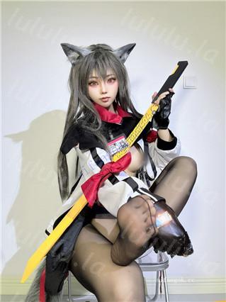 推特超高颜值顶级COSer 希尔薇6月顶B裸舞 切利尼娜·德克萨斯【5V20P】【140M】 预览图 9