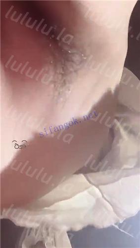抖音可爱主播 大宝 自拍大尺诱惑 掰穴自慰反差高潮【9V】【109M】 预览图 11