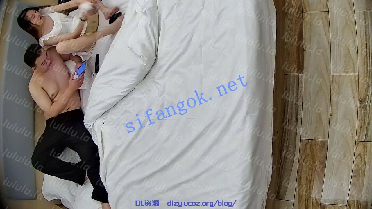 ❤️20260621❤️苗條少婦下午酒店抽空偷情用口輔助情夫勃起 1.45GB 预览图 1