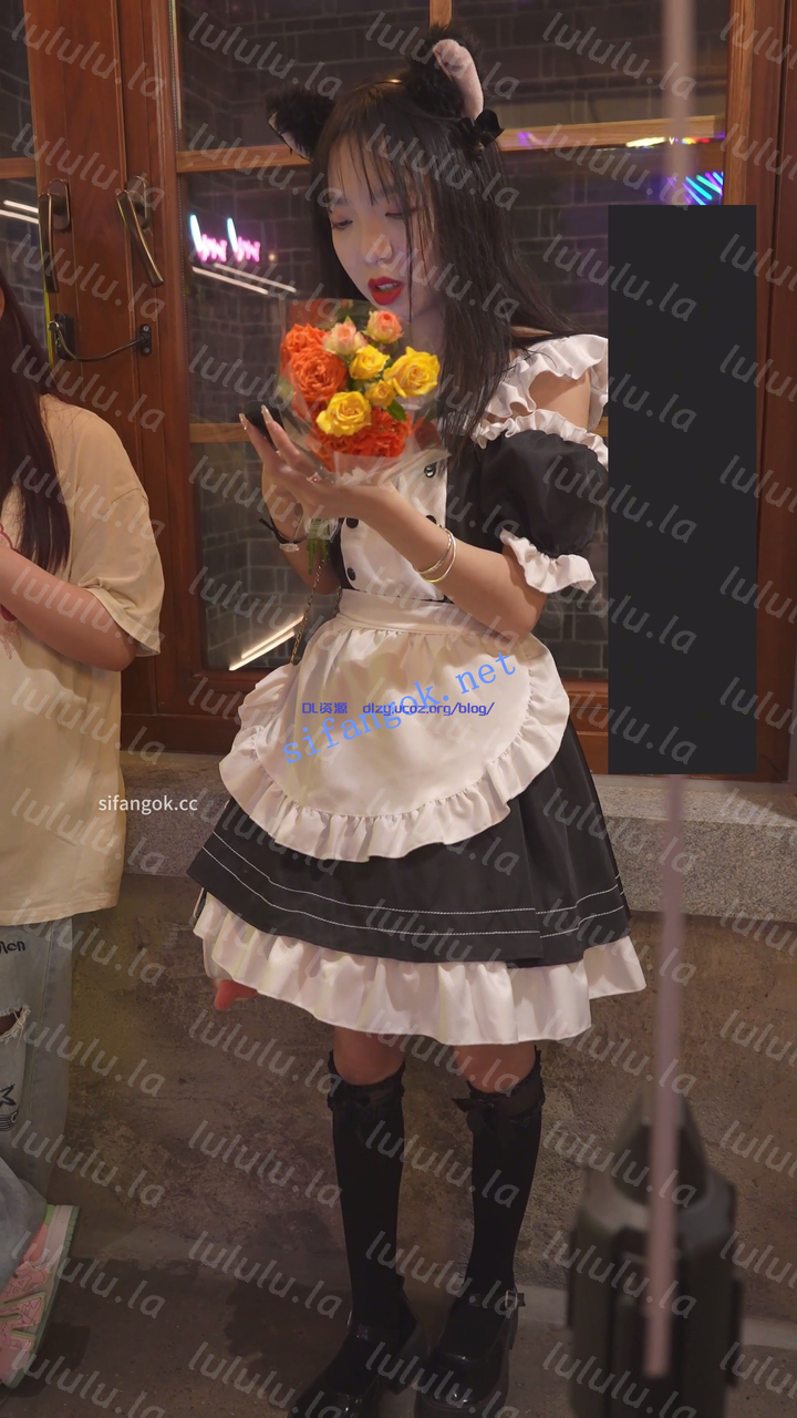 (BC-AA-684)可愛女仆小姐姐逛街..蕾絲邊内褲尿濕一大片前後拍 428.6MB