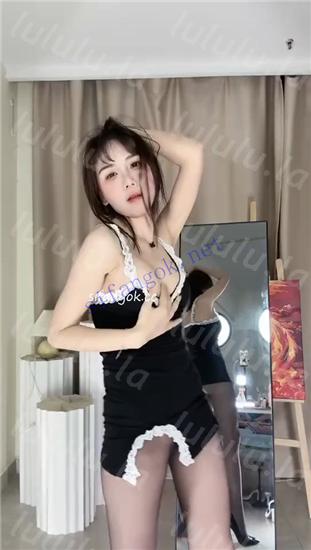 【易直播福利】舞蹈美人【许妍大魔王】 自摸小粉穴娇喘【49V】【5.54G】 预览图 8
