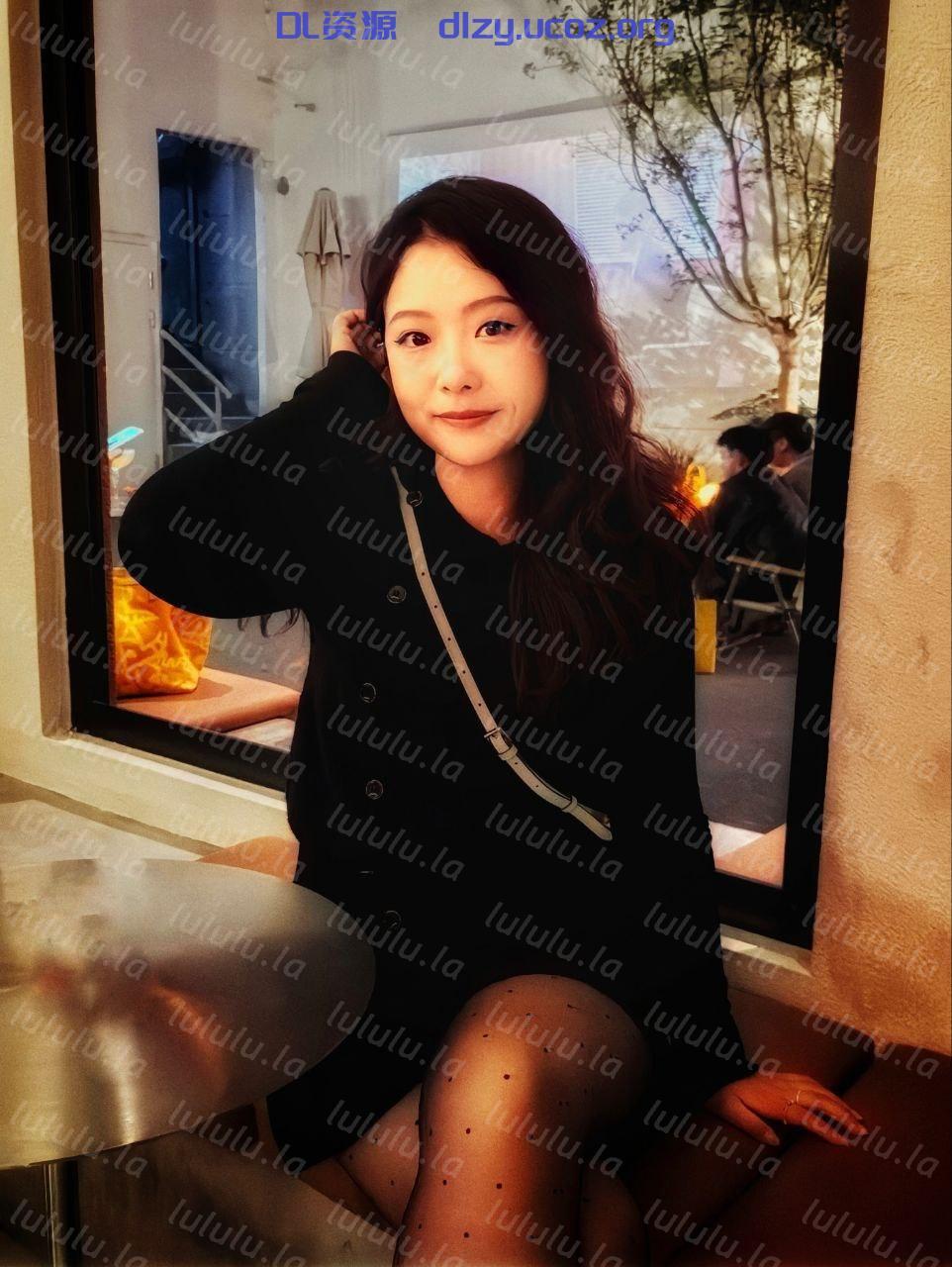 【極品洩密】江西少婦偷情，反差高顔露臉姐姐私下玩3P，舔肛毒龍口交性愛啪啪流出（完美露臉4V+6P） 318.7MB 预览图 1