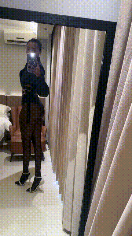 臀控熟女控必備~良家殺手【辣媽獵手~edel_esel】付費福利⑶，激情後入各種大屁股~非常帶感(21V) 1.02GB 预览图 11