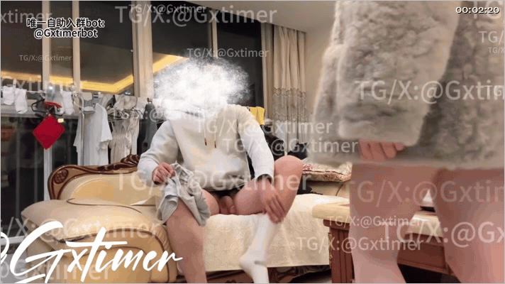 推特猛男打樁機，無視女性人格、當做玩具搞「龍之介Gxtimer」内射極品女大，頂到深處腿自開，這樣用力抱起來用力會被幹爛嗎？ 1.32GB