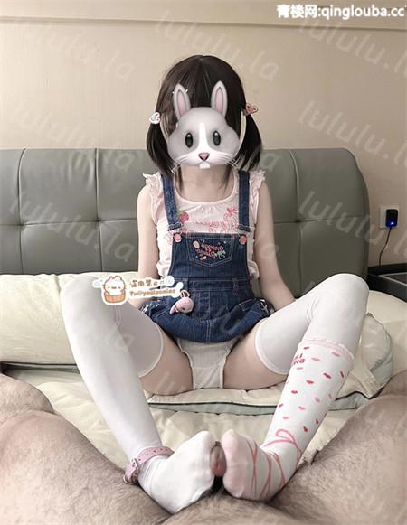 幼萝喵瓜-白丝双马尾小萝莉足交推特合集 [52v+186p/1.12G] 预览图 4
