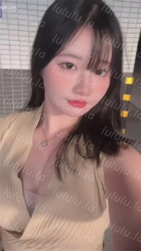 ❣️推荐❣️B站颜值嫩妹【生煎包(多汁嫩包,蜜汁包丫)】精品靓女,身材很赞,裸舞诱惑,搓奶自慰,大奶萝莉脸【76V】【1.65G】 预览图 9