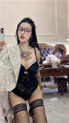 抖音超美纹身妹 妮娜 火火 露点福利 高级网红脸反差诱惑【74V】【638M】 预览图 28