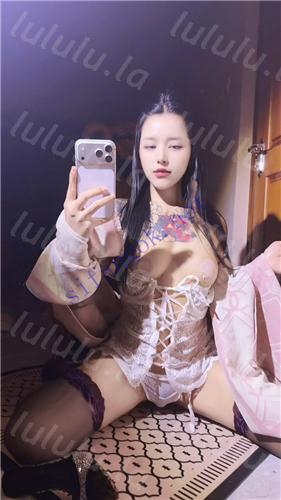 抖音超美纹身妹 妮娜 火火 露点福利 高级网红脸反差诱惑【74V】【638M】 预览图 12
