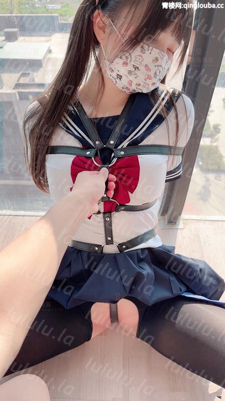 软萌兔兔酱-推特福利姬@sweetrabit233 COS露出自慰+性爱11套合集 [NPV+7.96G] 预览图 11