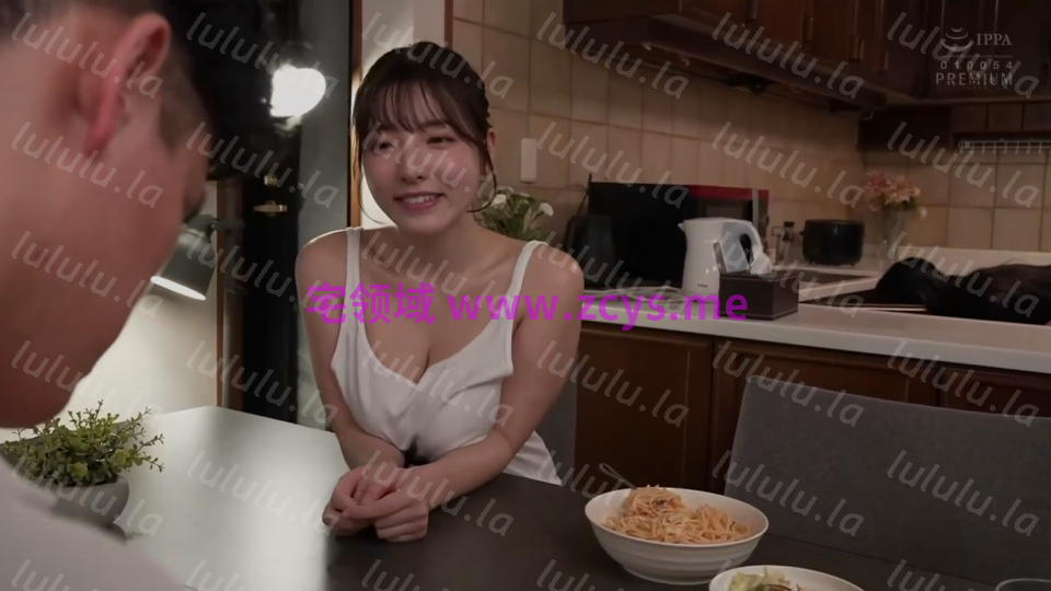 女友不在家时被她巨乳姐姐诱惑内射多次的我_彩月七绪【2.62g】 预览图 1