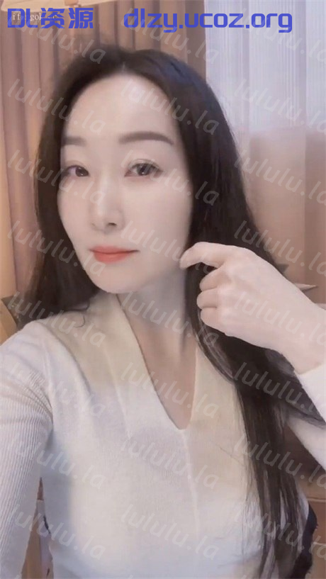 抖音騷逼少婦【晴空萬李】極品嫂子,裸舞誘惑,大尺度掰逼展示,道具自慰高潮,喜歡阿姨的必入21V 635.6MB 预览图 1