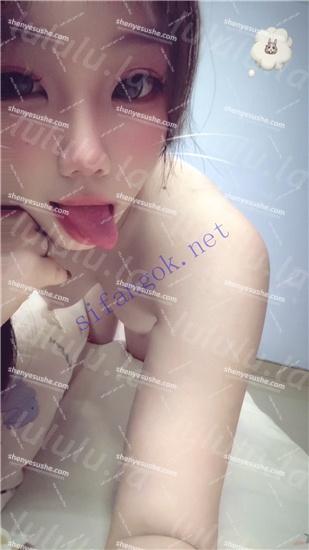 【快手福利】甜美嫩妹【小鱼】脸穴同框掰穴露脸裸舞新定【3V】【541M】 预览图 5