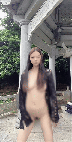 推特西西团队圆乳小师妹 安慕曦7 月VIP户外露出反差裸舞【20V】【299M】 预览图 7