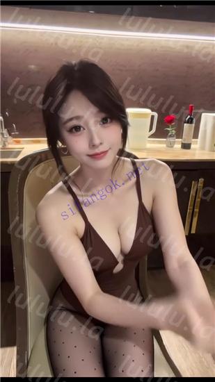 抖音270W粉大V 嘟嘟 丝袜制服诱惑 内衣死库水可爱反差【29V】【35.1M】 预览图 3
