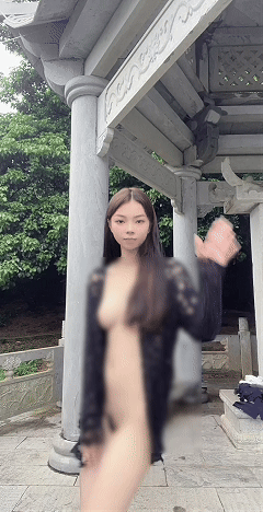 推特西西团队圆乳小师妹 安慕曦7 月VIP户外露出反差裸舞【20V】【299M】 预览图 2