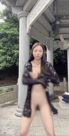 推特西西团队圆乳小师妹 安慕曦7 月VIP户外露出反差裸舞【20V】【299M】 预览图 9