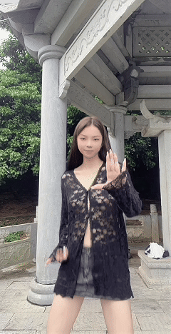 推特西西团队圆乳小师妹 安慕曦7 月VIP户外露出反差裸舞【20V】【299M】 预览图 3