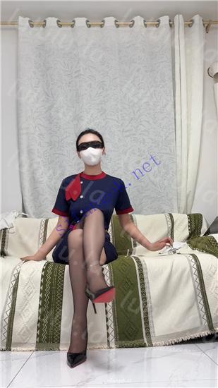 抖音眼镜御姐 白玉花 私人定制写真系列 无内丝超香合集【12V13P】【2.31G】 预览图 2
