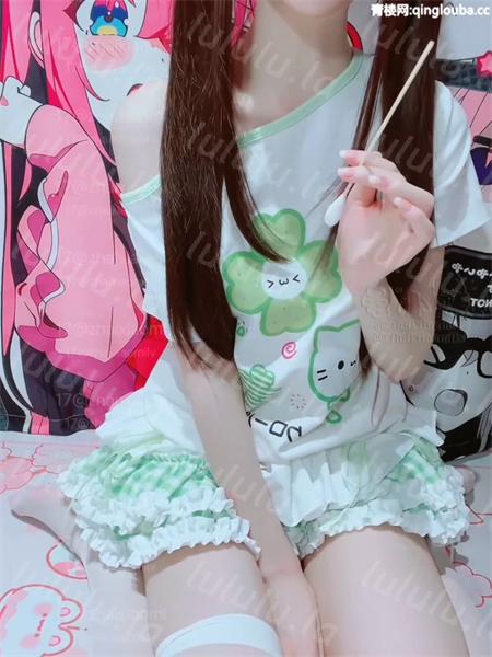 宅小咪-性器官科普小课堂~~双马尾萝莉贴镜头讲解小穴… [1V/1.14G]