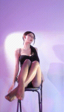 美腿女神 小鹿 性感腿舞合集 满足你对腿的幻想 预览图 4