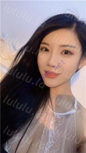 【快手福利】高挑风骚御姐 小姨 丝袜掰穴自慰骚叫福利 预览图 7