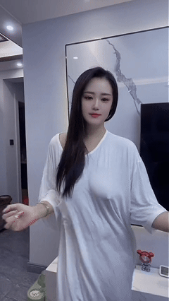 抖音极美御姐 星辰 无罩激凸抖奶 大尺自慰喷水福利 合集【1.5G】 预览图 5
