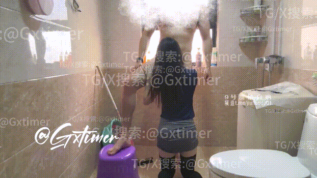 S猛男打樁機『龍之介Gxtimer』浴室抱起來幹每一下都能頂的很深！戳到花蕊她的小腳丫會蜷起來夾的特别緊 868MB 预览图 2