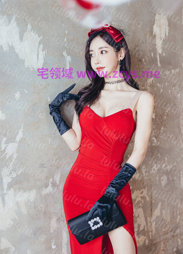 韩模 – 孙允珠 红色吊带高叉礼服长裙 【83P637M】