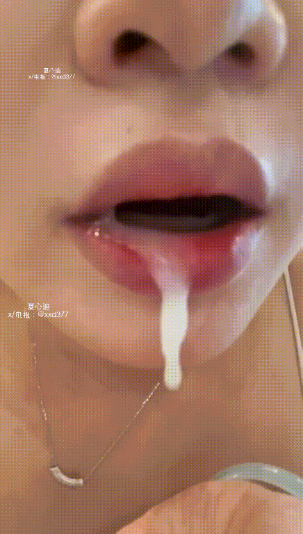 資深女玩家，風情禦姐絲襪控【夏心迪】約炮實力金主做愛自拍，白吊帶女上全自動口爆 377.1MB 预览图 6